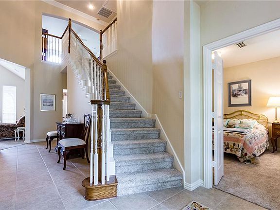 2nd image of 3117 Stinson Dr