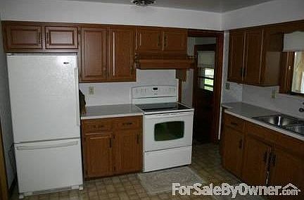 3rd image of 1104 Wilbur Ave
