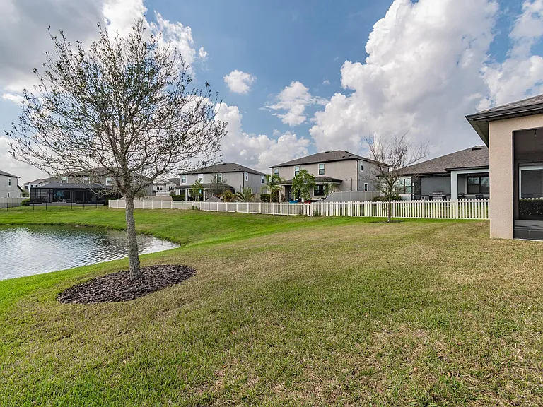 8135 Roma Dune Dr — Photo 8