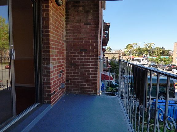 2nd image of 1118 E 225 Street