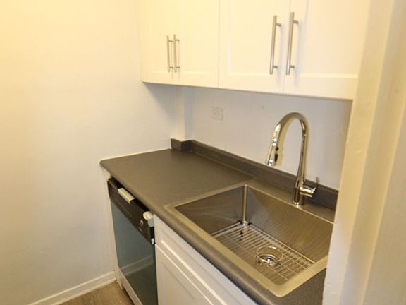 4th image of 144-67 41st Ave #226