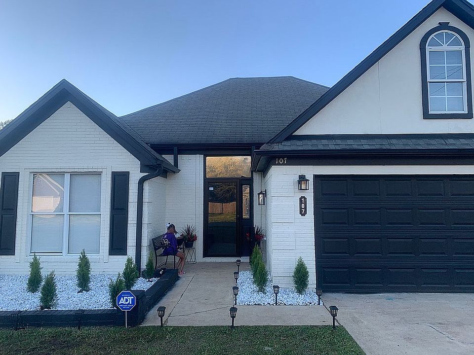 1st image of 107 Westover Hts