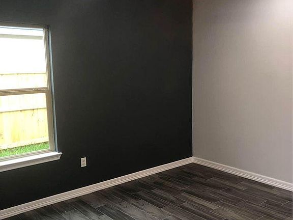 5th image of 1101 W La Pointe Ave #1