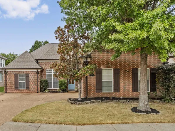 161 E Porter Run Dr, Collierville, TN 38017