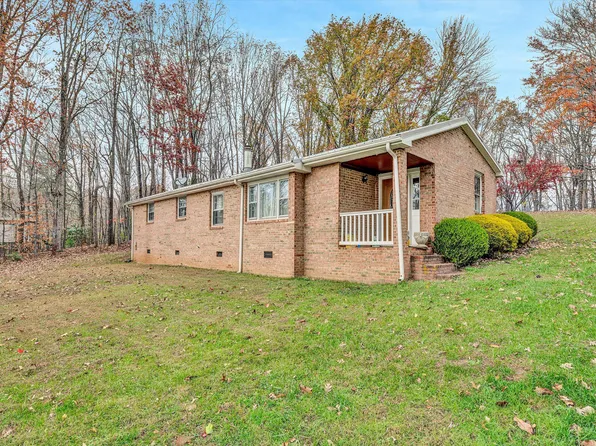 81 Mockingbird Rd, Boones Mill, VA 24065