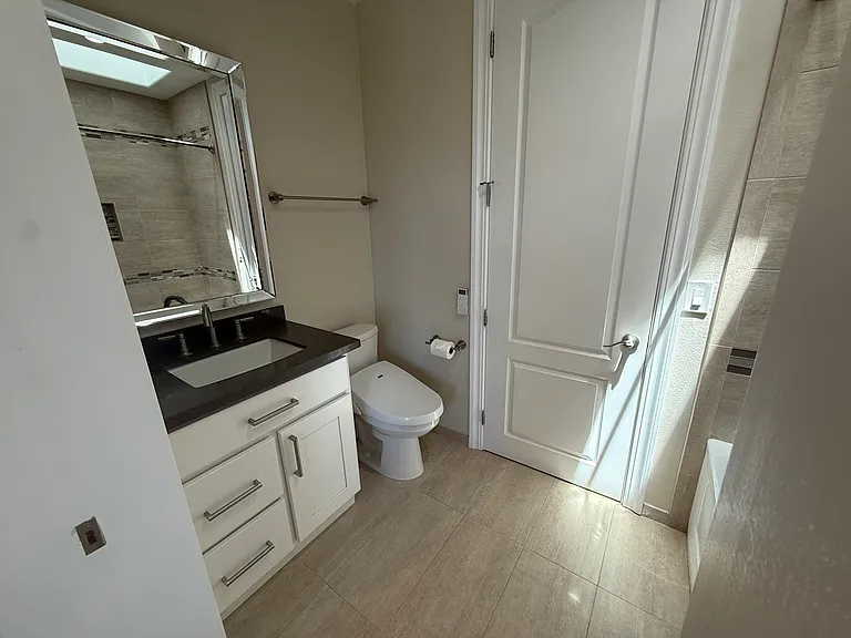 6 Willowbrook — Photo 10