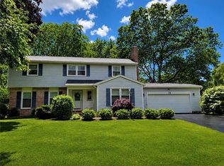 76 Bromley Rd, Pittsford, NY 14534