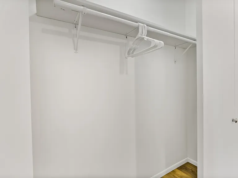 280 Randolph St — Photo 26