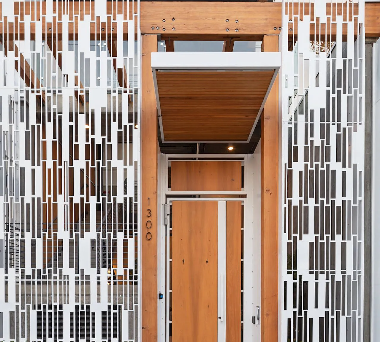 Solis Apartments — Photo 1