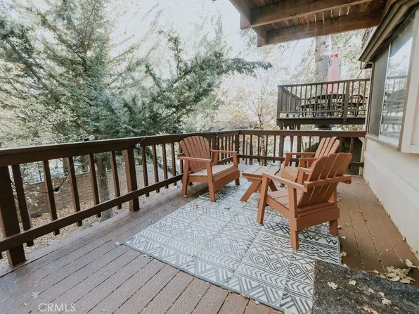2352 Pine Dr, Arrowbear Lake, CA 92382