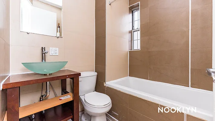 Rented by Nooklyn NYC LLC | media 17