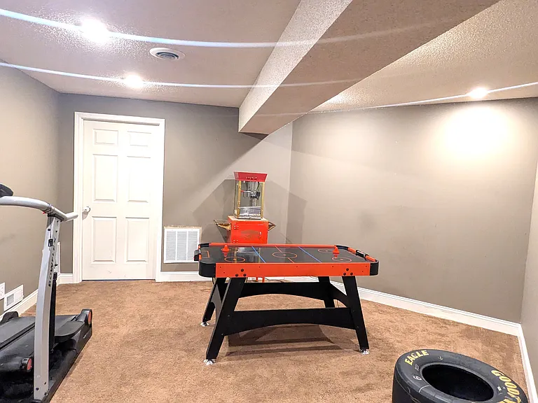 858 S Jaide Ln — Photo 16