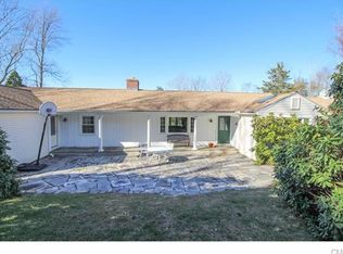 28 Sherman Heights Rd, Woodbury, CT 06798