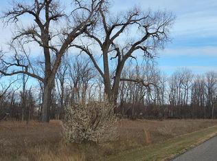 413 Courtney Cir, Bismarck, ND 58504