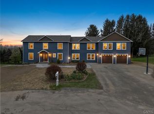 4454 Carriage Cir, Jamesville, NY 13078