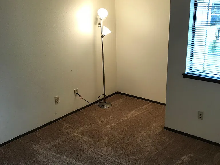 6210 SW King Blvd #2 — Photo 16