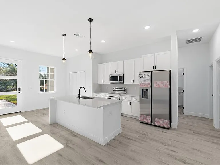 3699 SW 169th Pl — Photo 15