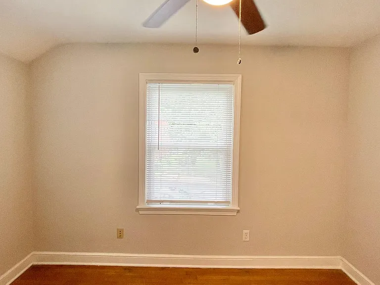 2528 N Winchester St — Photo 18