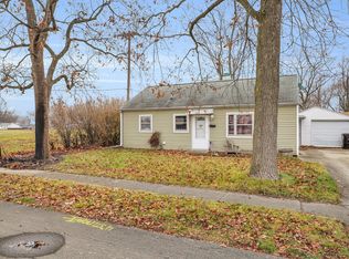 428 S Maplewood Dr, Rantoul, IL 61866