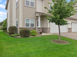 2656 Vierling Dr E, Shakopee, MN 55379