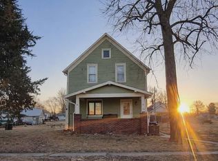 312 N Cedar St, Dodge, NE 68633