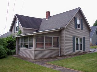 627 Arch St, Pittsford, VT 05763