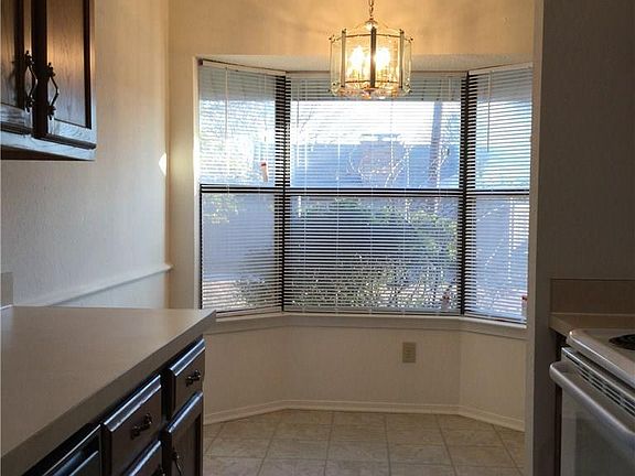 5th image of 1310 Devonshire Ln