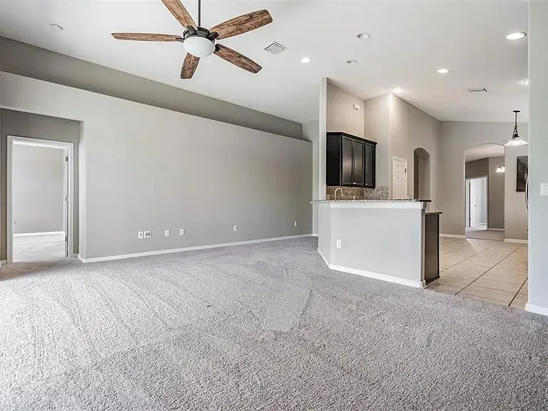 7207 Nightshade Dr — Photo 16