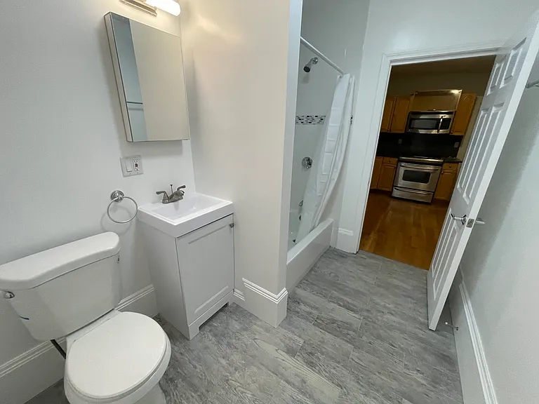 35 Cameron Ave #2A — Photo 22