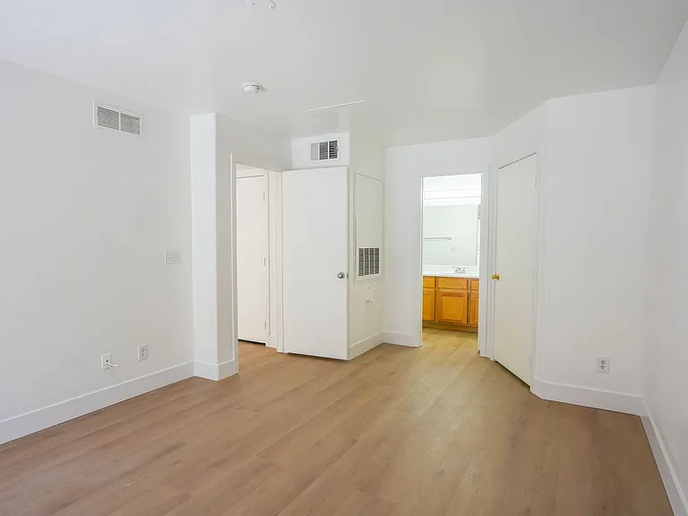 4555 E Sahara Ave #227 — Photo 7