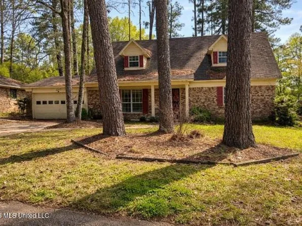 1357 Canterbury Ln, Jackson, MS 39212