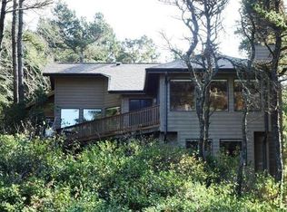 101 W Bay Point Rd, Gleneden Beach, OR 97388