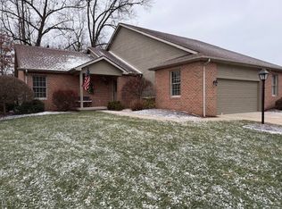 114 Oak Tree Ln SE, Warren, OH 44484