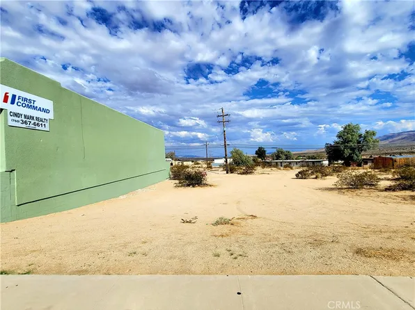 5787 Adobe Rd, Twentynine Palms, CA 92277