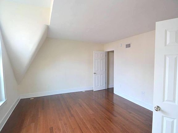 4th image of 1530 Pine St APT 3F