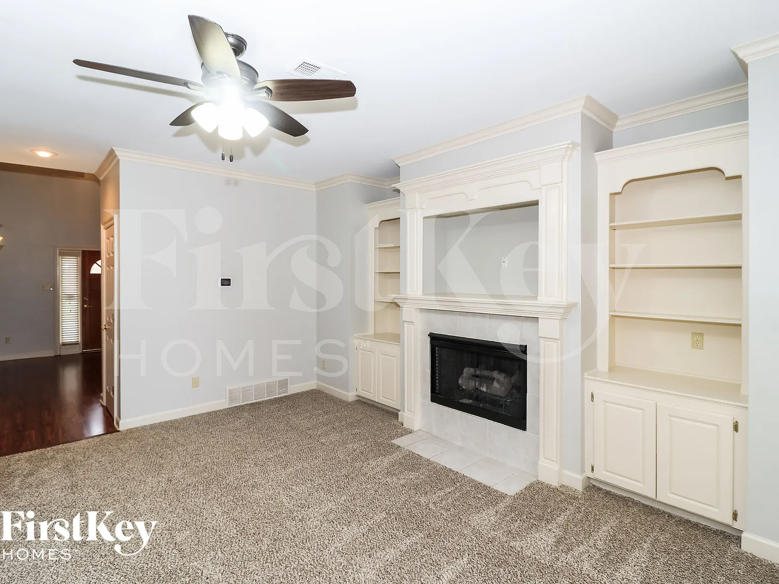 3 bed, 2.5 bath, 2470 sqft, $2,870 — Photo 4