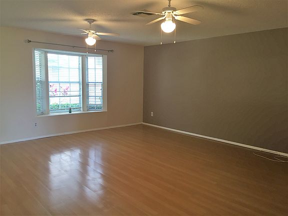 3rd image of 2320 Tallyho Ln
