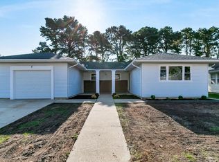 7 Tampa Ln, Toms River, NJ 08757
