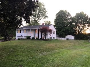7355 W Lake Dr, Fremont, MI 49412