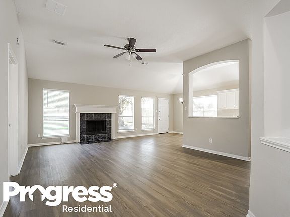 4th image of 6726 Glenhope Dr