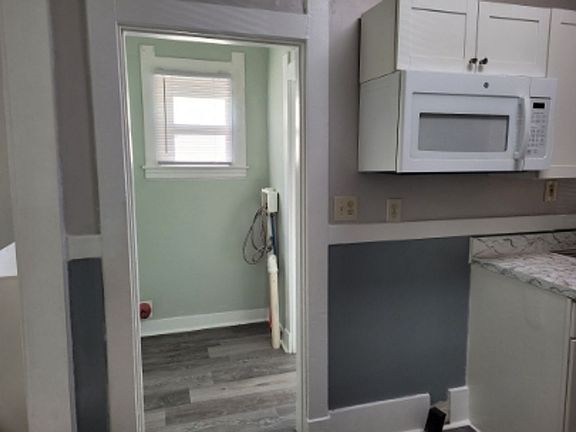 5th image of 112 Boston Ct