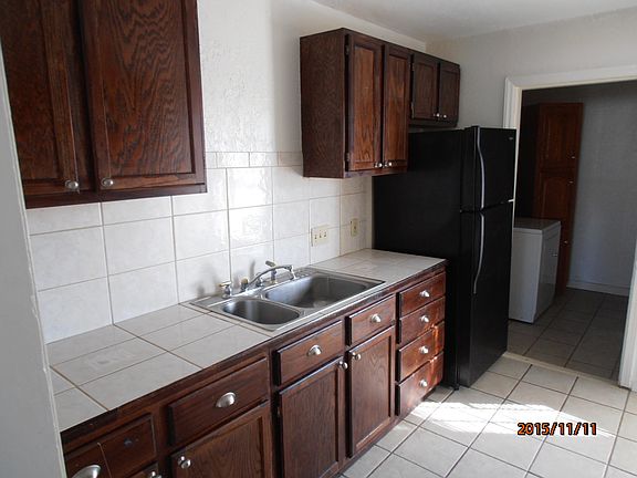 3rd image of 1123 NW Ozmun Ave