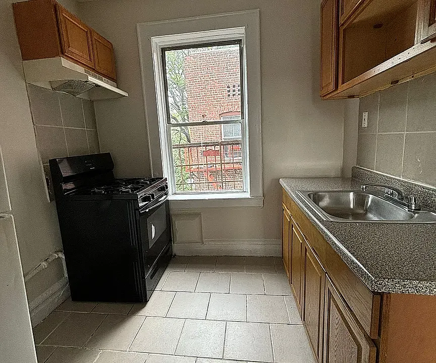 333 Park Ave #5D