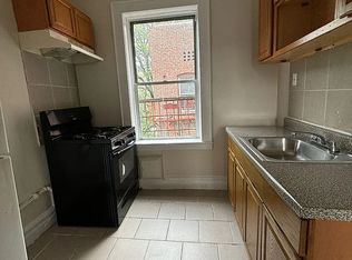 333 Park Ave #5D, Newark, NJ 07107