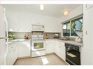 4th image of 970 Diaz Ln