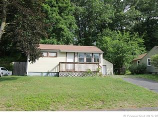 19 Whippoorwill Rd, Southington, CT 06489