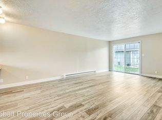 555 NW 9th St APT 3, Prineville, OR 97754
