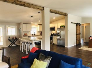 105 Indianola Rd, Chandler, TX 75758