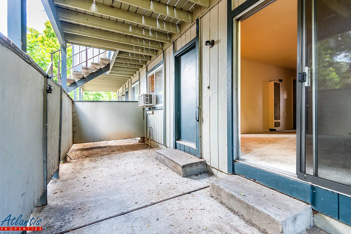 Building Photo - 412 Page St #B