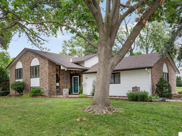 1627 S 138th St, Omaha, NE 68144